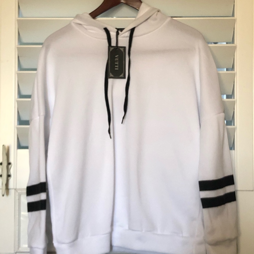 New Vutti White Hooded Sweatshirt Size XL 🎁